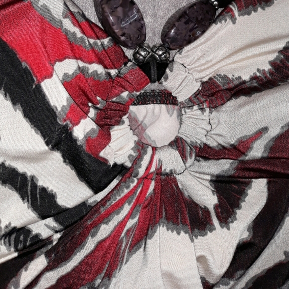 Beaded halter top - Picture 4 of 6